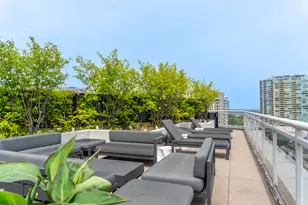 1590 Elmwood Ave, Evanston, IL 60201 - Photo 18