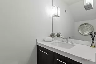 2240 Washington Dr, Northbrook, IL 60062 - Photo 8
