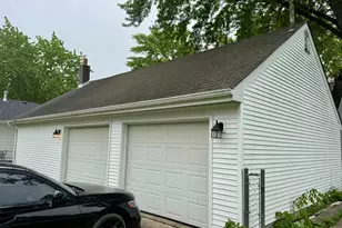 756 Douglas St, Morris, IL 60450 - Photo 28
