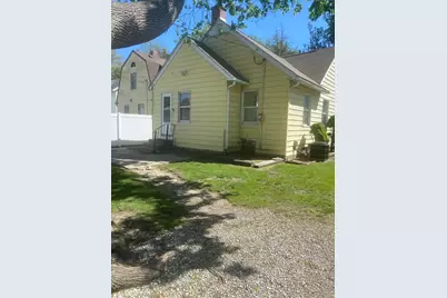 126 S Thornwood Avenue, Davenport, IA 52802 - Photo 2