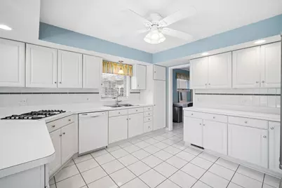 7727 N Oconto Avenue, Niles, IL 60714 - Photo 10