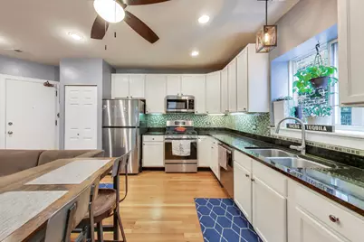 6813 N Lakewood Avenue #3W, Chicago, IL 60626 - Photo 8