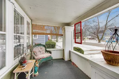 444 S Elmwood Drive, Aurora, IL 60506 - Photo 2