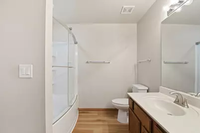 645 Lancaster Circle, Elgin, IL 60123 - Photo 18