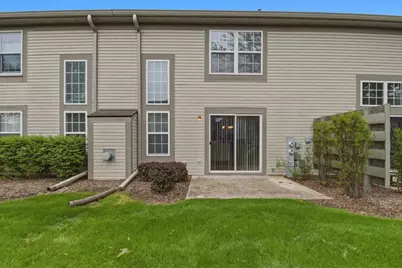 645 Lancaster Circle, Elgin, IL 60123 - Photo 2