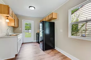209 S Reed St, Joliet, IL 60436 - Photo 4