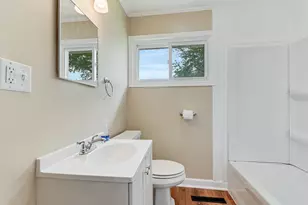 209 S Reed St, Joliet, IL 60436 - Photo 10