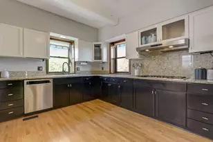 835 N Ellsworth St, Naperville, IL 60563 - Photo 12