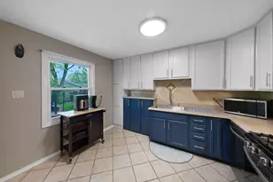 1817 Poplar Ave, Hanover Park, IL 60133 - Photo 10