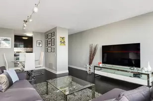 1030 N State St, Chicago, IL 60610 - Photo 8