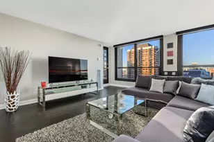 1030 N State St, Chicago, IL 60610 - Photo 4