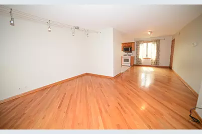 5805 W Eddy Street #1D, Chicago, IL 60634 - Photo 4