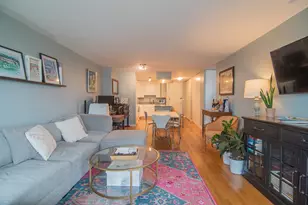 2020 N Lincoln Park W, Chicago, IL 60614 - Photo 2