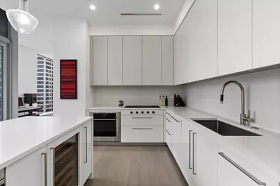 403 N Wabash Avenue #10C, Chicago, IL 60611 - Photo 12