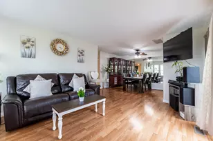 5I Fernwood Dr, Bolingbrook, IL 60440 - Photo 4