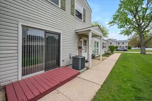 142 Ann Ct, Bartlett, IL 60103 - Photo 16