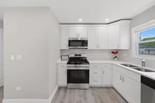 953 Dartmouth Ave, Matteson, IL 60443 - Photo 14