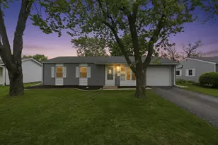 953 Dartmouth Ave, Matteson, IL 60443 - Photo 1