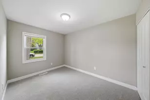 953 Dartmouth Ave, Matteson, IL 60443 - Photo 32