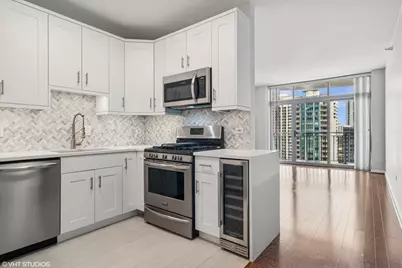 600 N Dearborn Street #1509, Chicago, IL 60654 - Photo 8