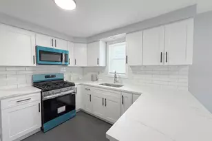 10139 S May St, Chicago, IL 60643 - Photo 8