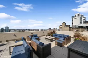 1240 N Lake Shore Dr, Chicago, IL 60610 - Photo 8