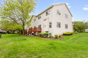 2250 Stoughton Dr, Aurora, IL 60502 - Photo 26