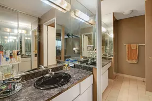 404 Bluebird Ln, Deerfield, IL 60015 - Photo 14