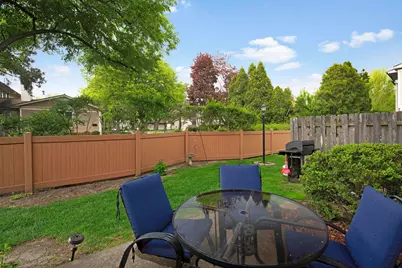 404 Bluebird Lane, Deerfield, IL 60015 - Photo 20