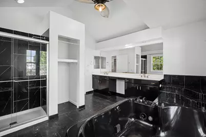 563 Dover Court, Buffalo Grove, IL 60089 - Photo 18