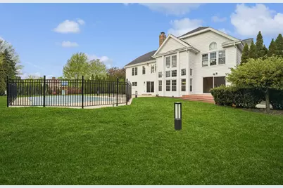 563 Dover Court, Buffalo Grove, IL 60089 - Photo 30