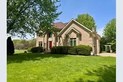 39W796 Dairyherd Lane, Saint Charles, IL 60175 - Photo 2