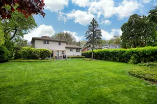 1504 Sequoia Trail, Glenview, IL 60025 - Photo 18