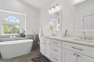 1412 Village Ct, Buffalo Grove, IL 60089 - Photo 16