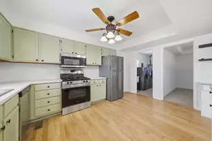 565 Gateshead Ave S, Elk Grove Village, IL 60007 - Photo 14