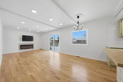 565 Gateshead Avenue S, Elk Grove Village, IL 60007 - Photo 20