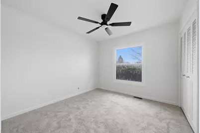 565 Gateshead Avenue S, Elk Grove Village, IL 60007 - Photo 26