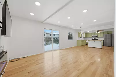 565 Gateshead Avenue S, Elk Grove Village, IL 60007 - Photo 22