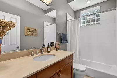 4341 N Mozart Street #1, Chicago, IL 60618 - Photo 18