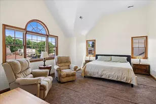7620 W Rascher Ave, Chicago, IL 60656 - Photo 12