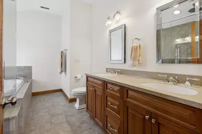 7620 W Rascher Avenue, Chicago, IL 60656 - Photo 16