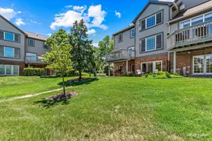 108 Waterside Pl, Burr Ridge, IL 60527 - Photo 32