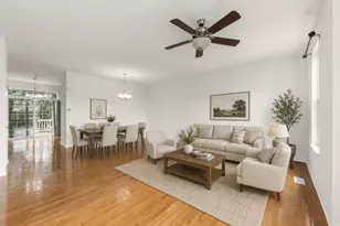 3429 Bradbury Cir, Aurora, IL 60504 - Photo 4