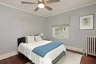 925 Elmwood Ave, Evanston, IL 60202 - Photo 16