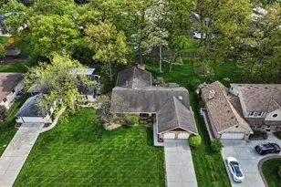 384 E Montrose Ave, Wood Dale, IL 60191 - Photo 38