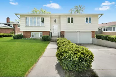 773 Madelyn Drive, Des Plaines, IL 60016 - Photo 1