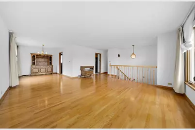 773 Madelyn Drive, Des Plaines, IL 60016 - Photo 6