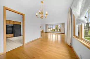 773 Madelyn Dr, Des Plaines, IL 60016 - Photo 8