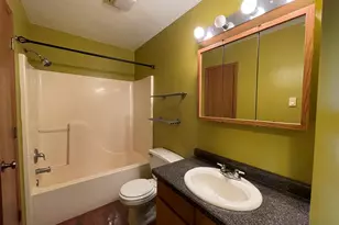 1375 NW Cunat Ct, Lake in the Hills, IL 60156 - Photo 10