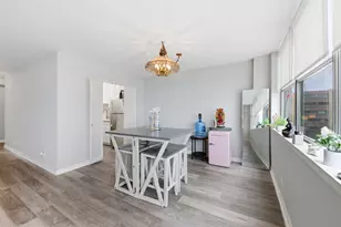 6301 N Sheridan Rd, Chicago, IL 60660 - Photo 14